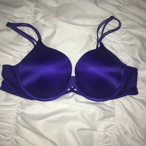 Victoria’s Secret Very Sexy push up bra. 36 B.
